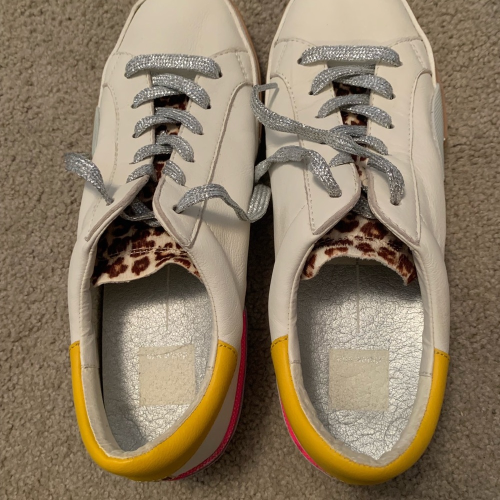 Dolce vita zina court sneakers